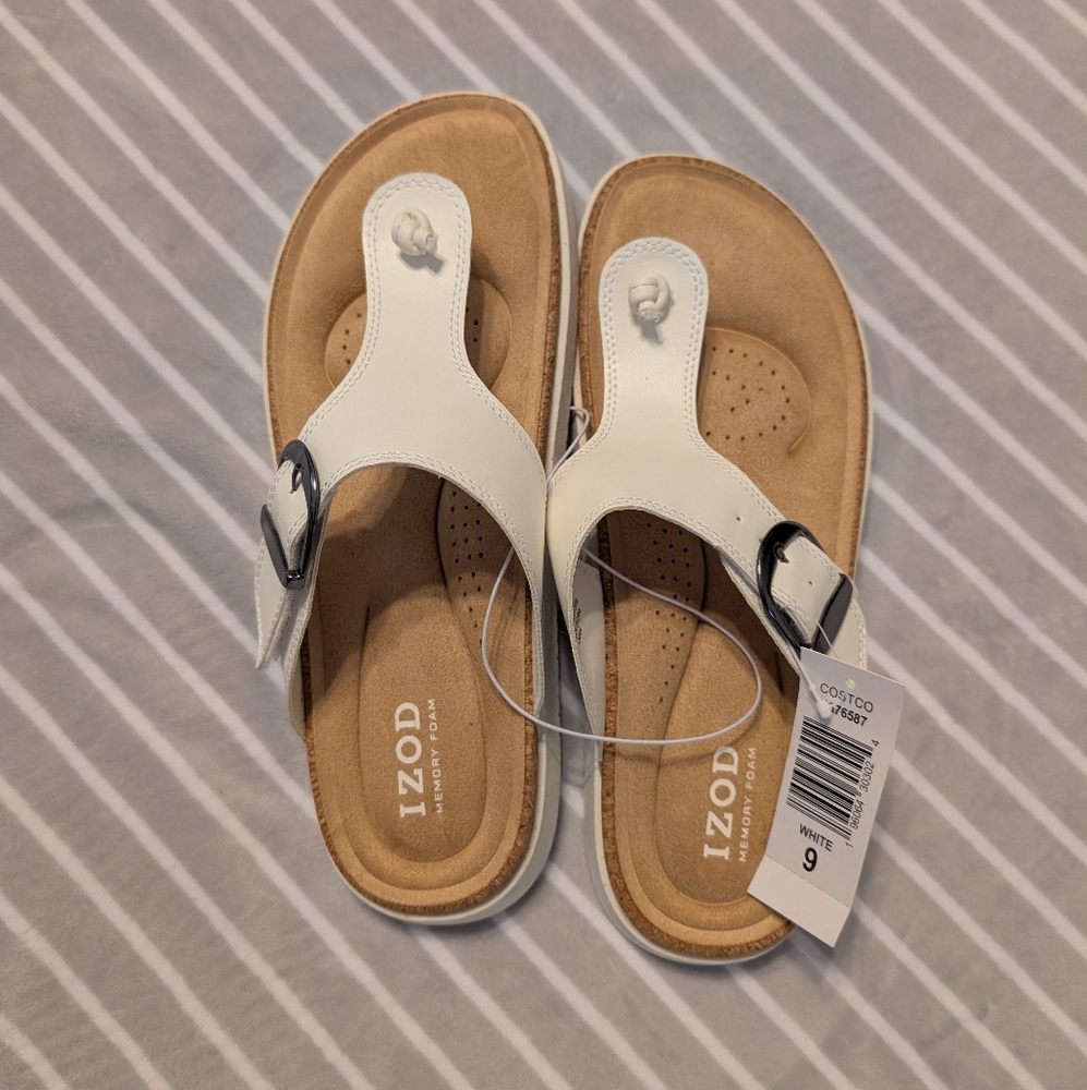 IZOD New NWT Charcy White Sandals Women's 9 comfort cushion